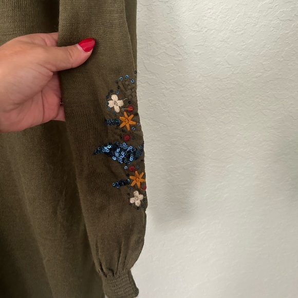 Bohemian Light Olive Green Knit Sweater Dress Embroidered Sleeves Size M - Picture 3 of 7